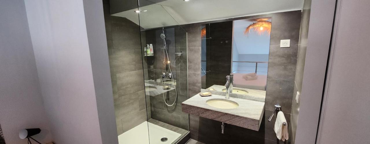 Beau Duplex Vue Mer Avec Piscine Et Acces Plage มาริโก ภายนอก รูปภาพ